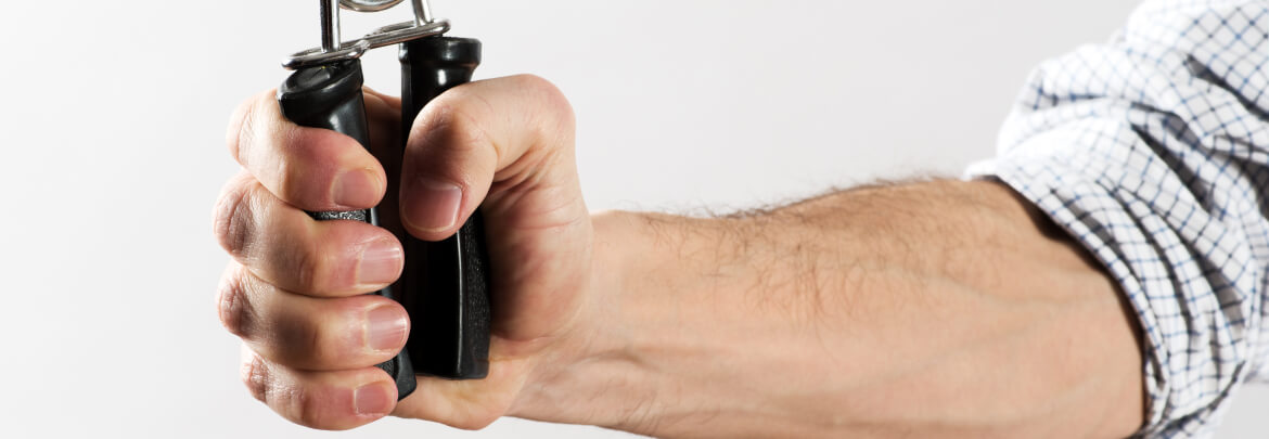 Упражнение 1: Сжатие кистевого эспандера для развития силы Упражнение 1: Сжатие кистевого эспандера для развития силы